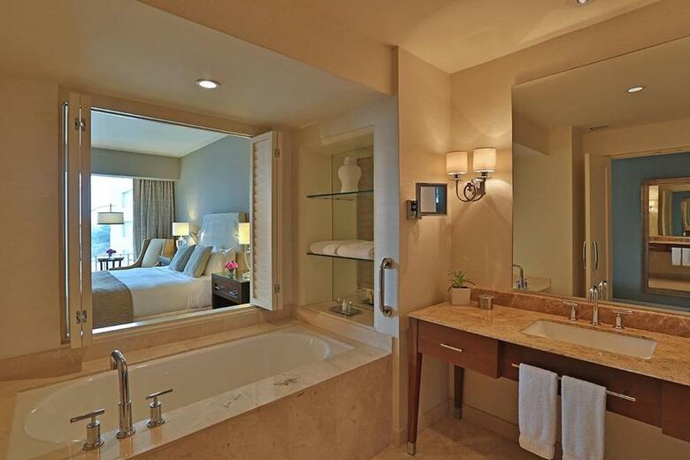 Bristol Hotel