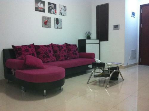 Shengang Apartment Dongmen Branch