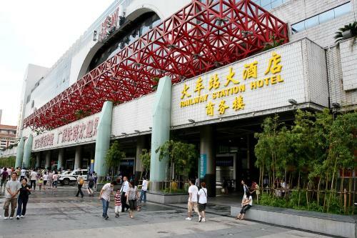 Railway Station Hotel (commercial Building)