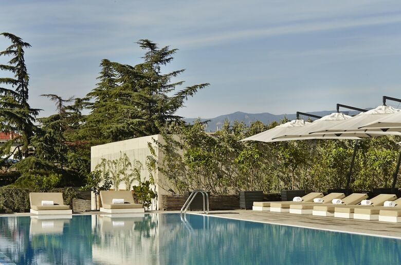 Hotel Holiday Inn Tbilisi