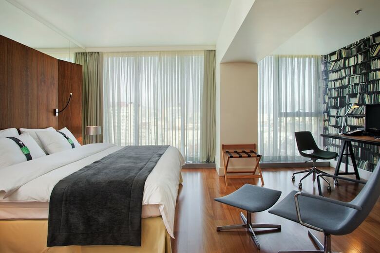 Hotel Holiday Inn Tbilisi