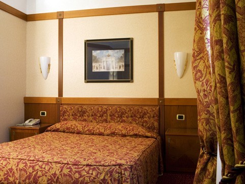 Hotel NH Bologna de La Gare