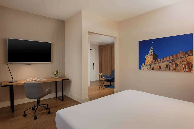 Hotel NH Bologna de La Gare