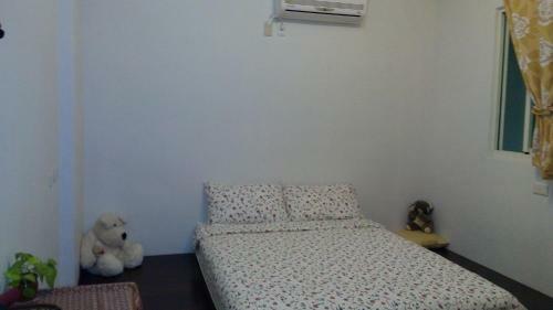 Bed & Breakfast Travelers Home