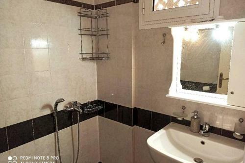 Jilda S Apartment With Private Garden!