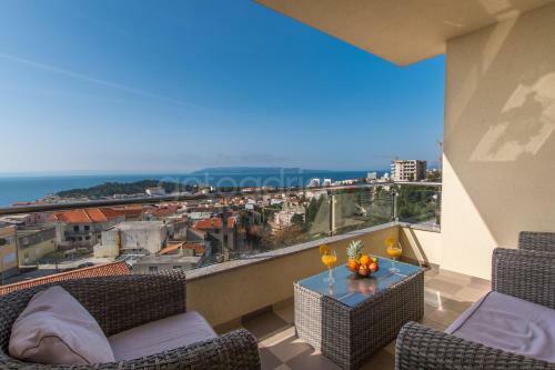 Sea View Apartments With Free Parking