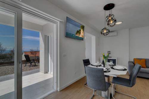 Holiday Home L & B Makarska