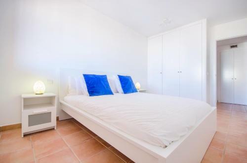 Modern Duplex With Heated Pool & 360� Sea Views