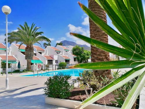 Sunny Villa Holiday Home