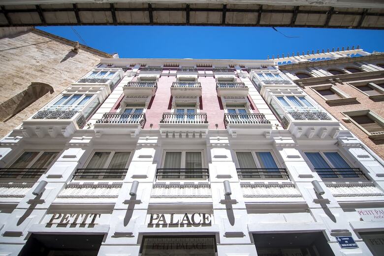 Hotel Petit Palace Plaza de La Reina