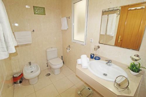 Apartamento S�per C�ntrico, Luminoso, Amplio, Terrazas Y Patio