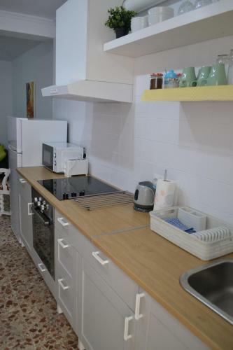 Impressive 1 Bed Apartment With A Stunning Bathroom And Terrace Cb4ev