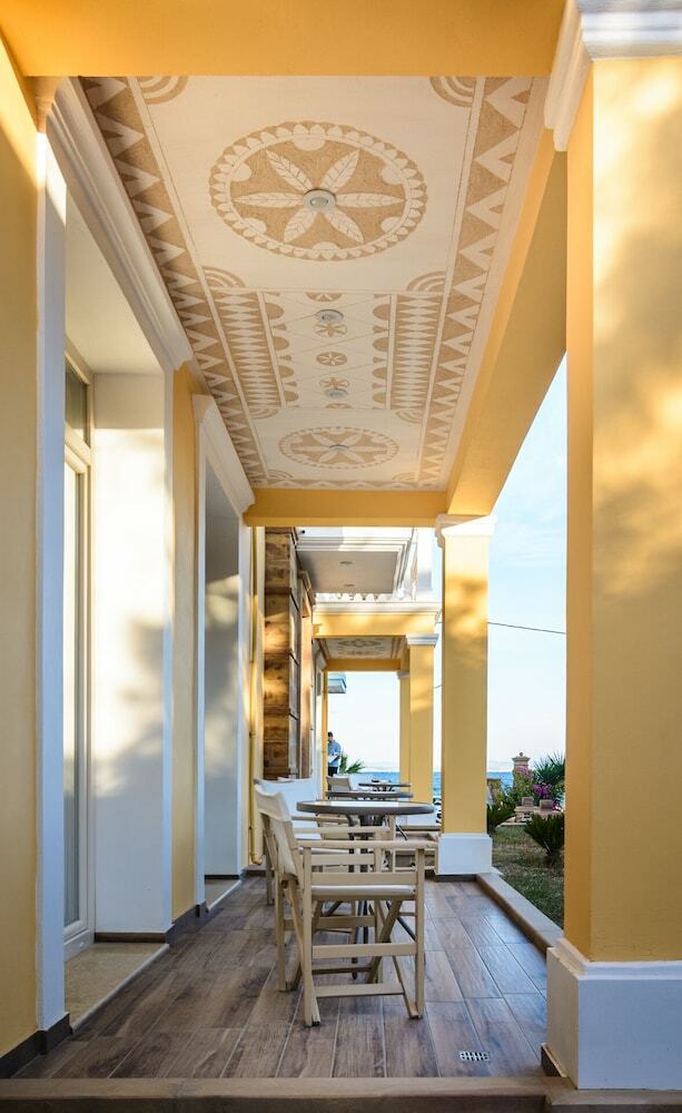 Hotel Grecian Castle