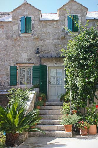 Villa Bratus