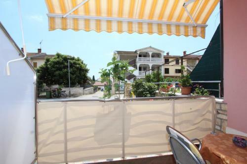 Hostal Rooms And Apartment Lea