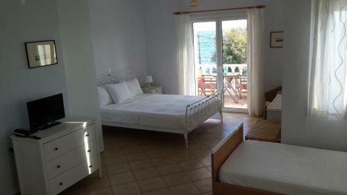 Akti Zaga Apartments