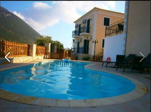 Apartamento Iriana Village Inn