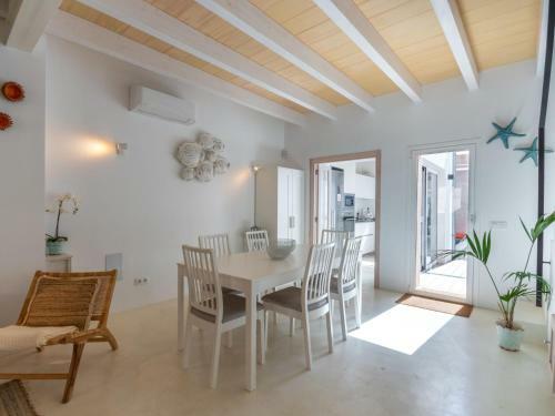 Holiday Home Can Regalat Heated Pool