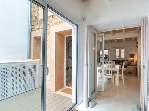 Holiday Home Can Regalat Heated Pool