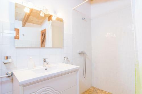 Villa Cas Capell� & Casa Rub�