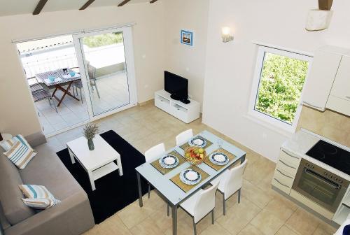 Apartments Maslina