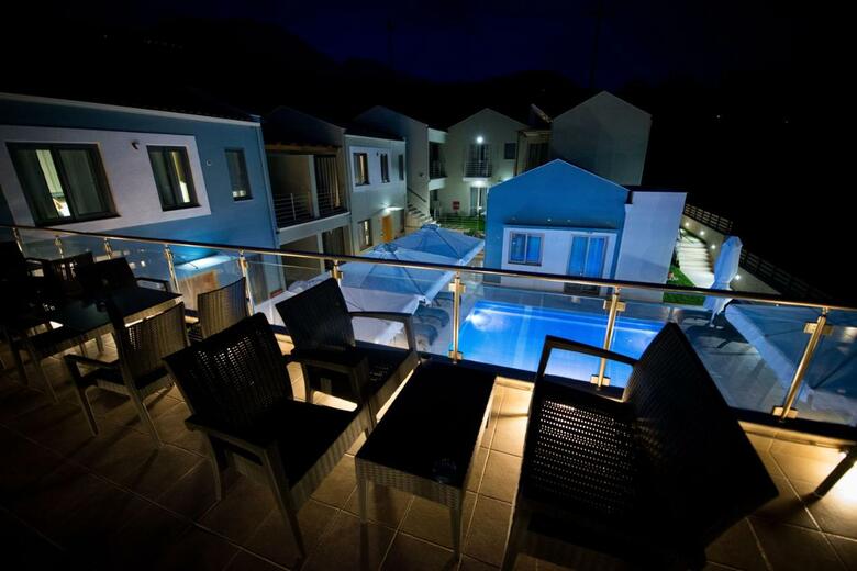 Aparthotel Mantinia Bay Hotel