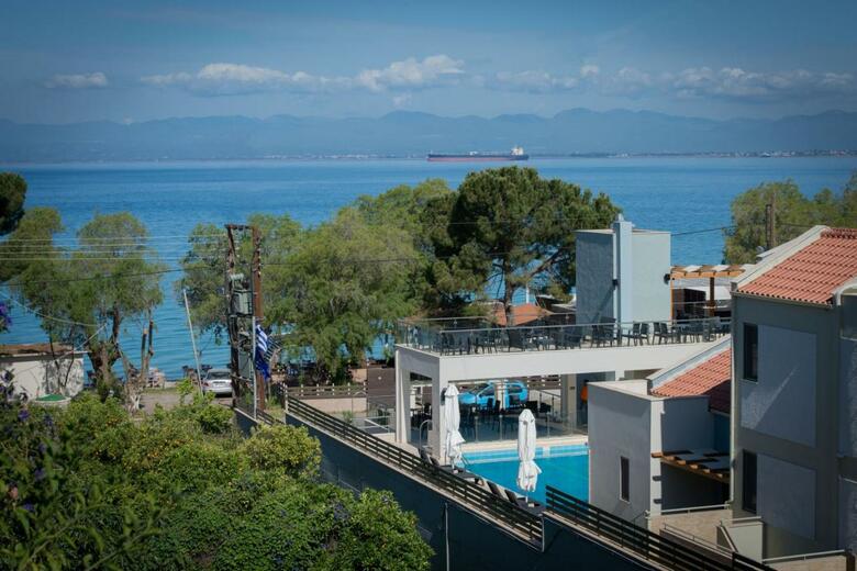 Aparthotel Mantinia Bay Hotel