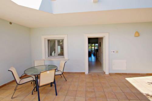 Hayley - Modern Apartment With Sea View In Benissa