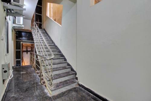 Hotel Oyo Flagship 83371 Banu Rooms