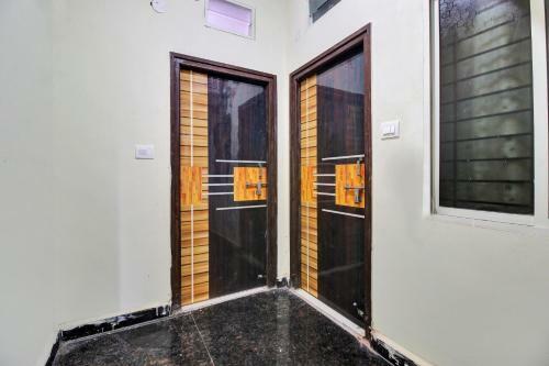 Hotel Oyo Flagship 83371 Banu Rooms