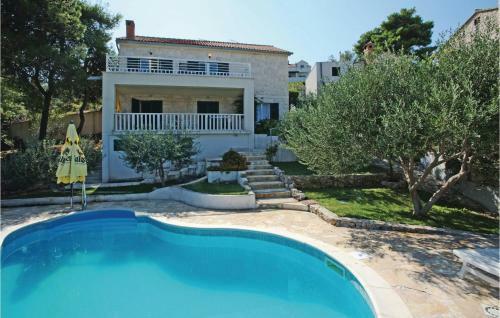 Holiday Home Mala Lozna II