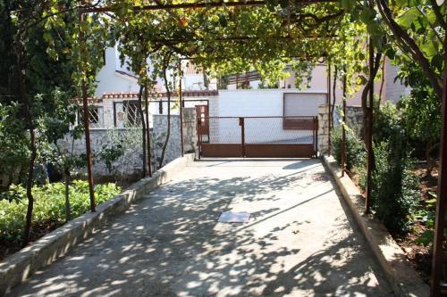 Apartments With A Parking Space Businci, Ciovo - 4667