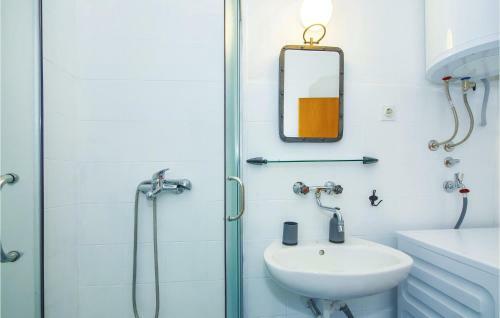 Holiday Home Postira Mala Lozna