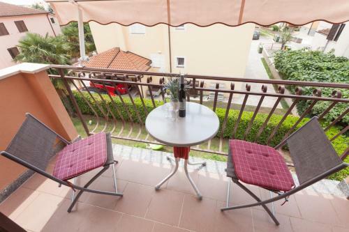 Hostal Apartments Alice