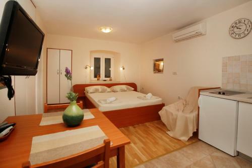 Apartments Caralipeo