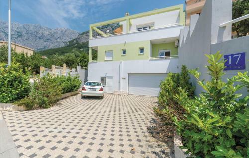 Holiday Home Put Zuke I