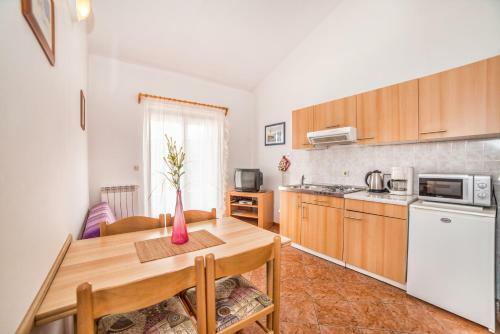 Apartments Banko 7