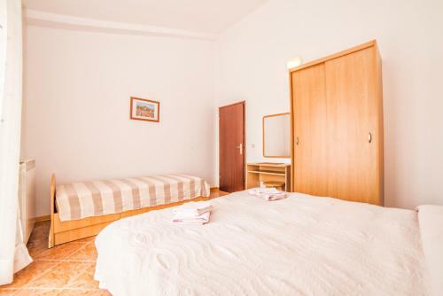 Apartments Banko 7