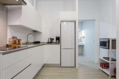 Cruise Adapted Apartment By Cadiz4rentals