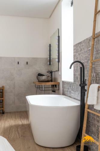 Apartamento Tiles Home - Wifi - Petfriendly - Ecofriendly