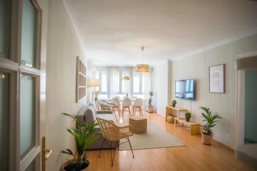 Playa Victoria Deluxe Apartment