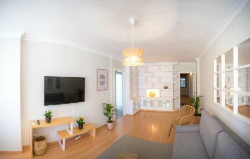 Playa Victoria Deluxe Apartment