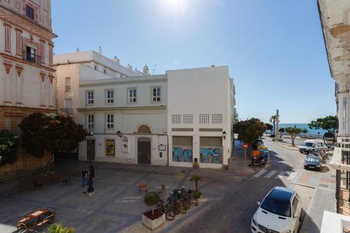 Divino Apartment By Cadiz4rentals