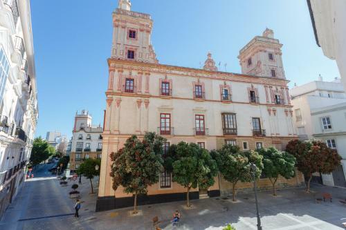 Divino Apartment By Cadiz4rentals