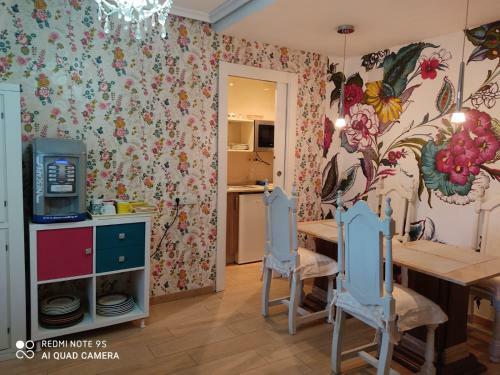 Hostal Alojamientos Playa de Cand�s