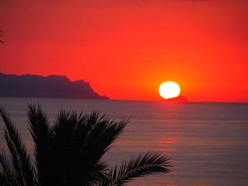Amplio Apartamento En Primera L�nea de Playa