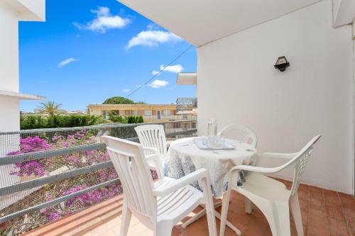 Hauzify I Apartaments Estela