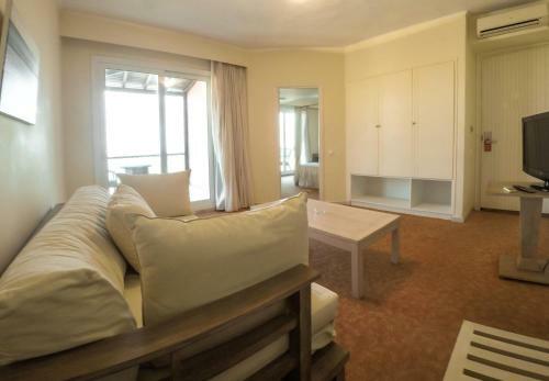 Erytha Hotel & Resort