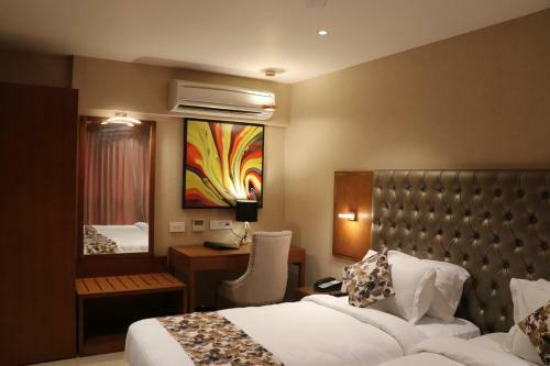 Hotel Sk Lords Eco Inn Ahmedabad