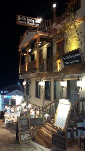 Hostal The Old Trading House